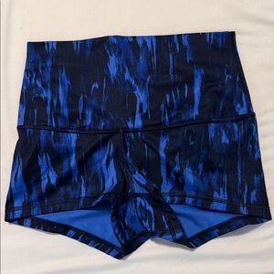 Lululemon Athletica High Waist Blue Patterned Shorts